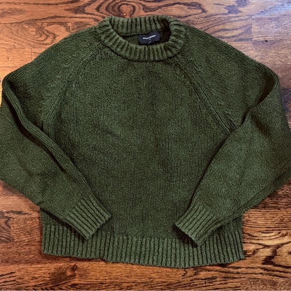 Banana Republic Sweaters - Banana Republic Olive Knit Pullover